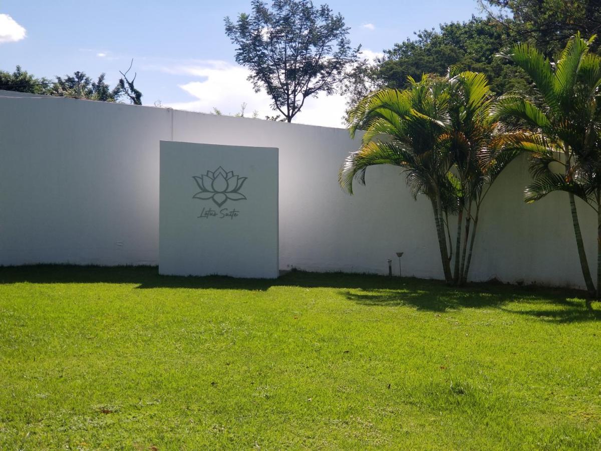 Lotus Suite Santa Cruz de La Sierra Eksteriør bilde